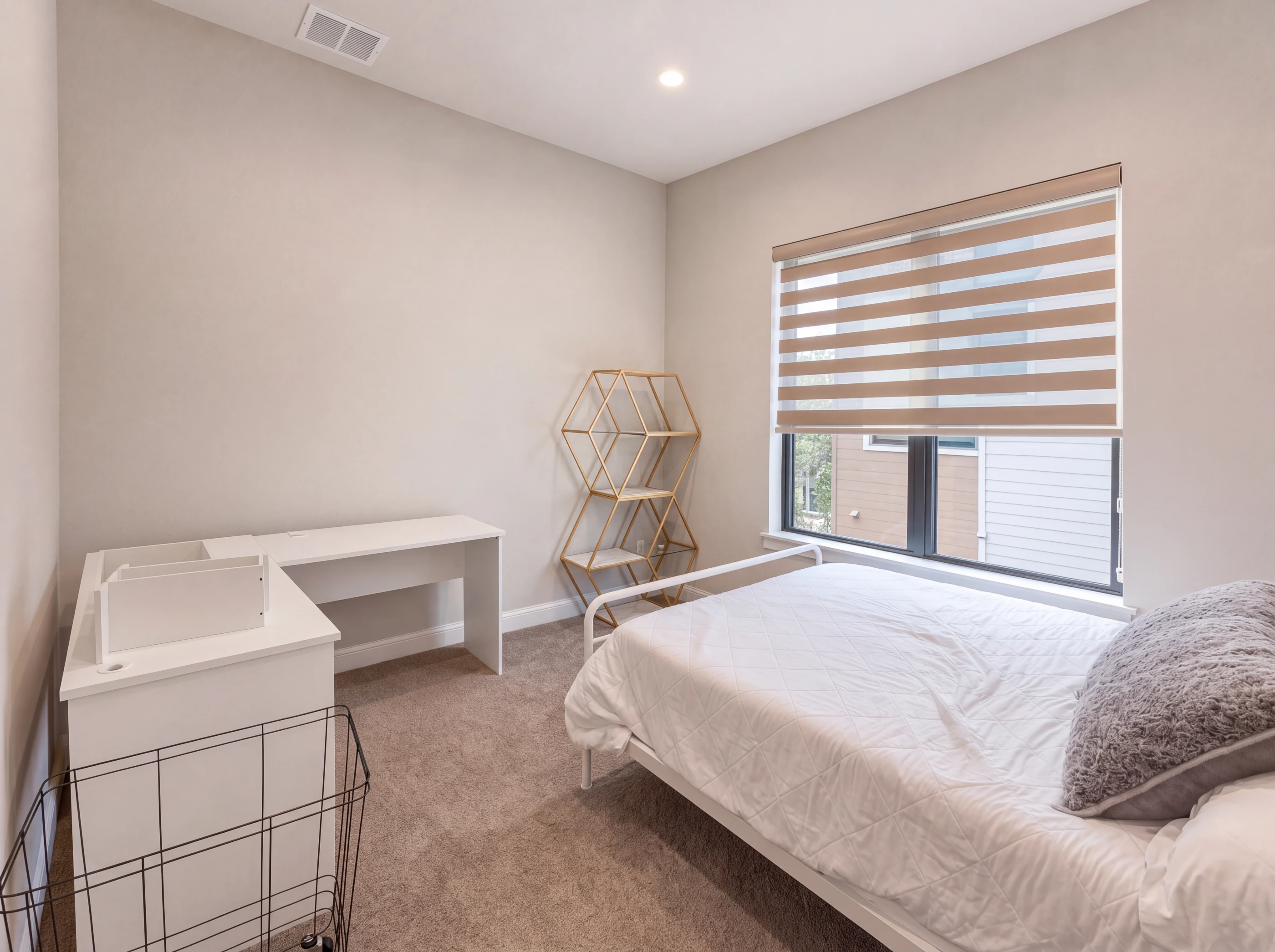 Second guest bedroom